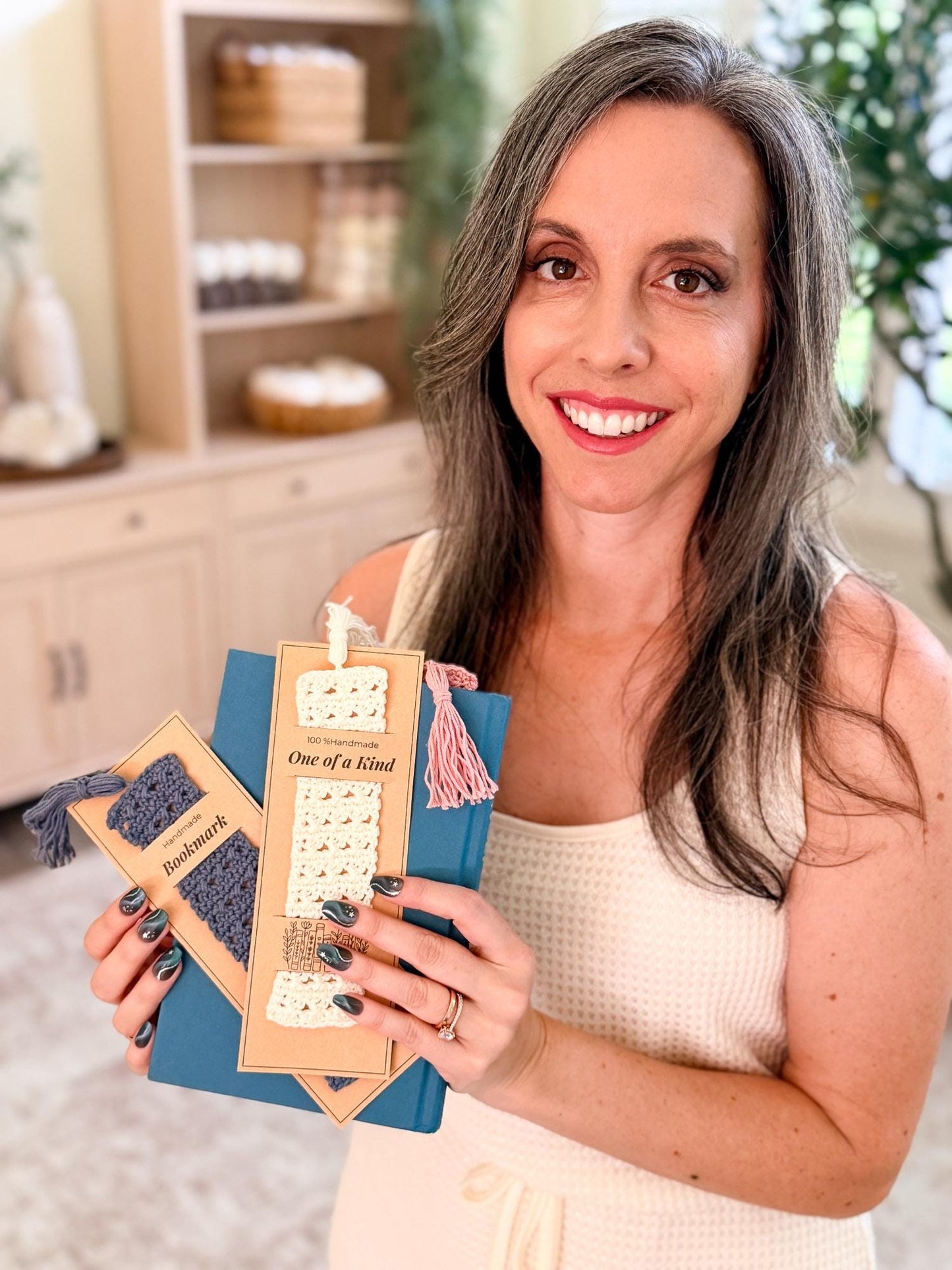 CROCHET PATTERN + VIDEO Reed Crochet Bookmark | Reed Crossover Stitch | Easy Lace Texture | Gift for Readers | Instant Pdf Download