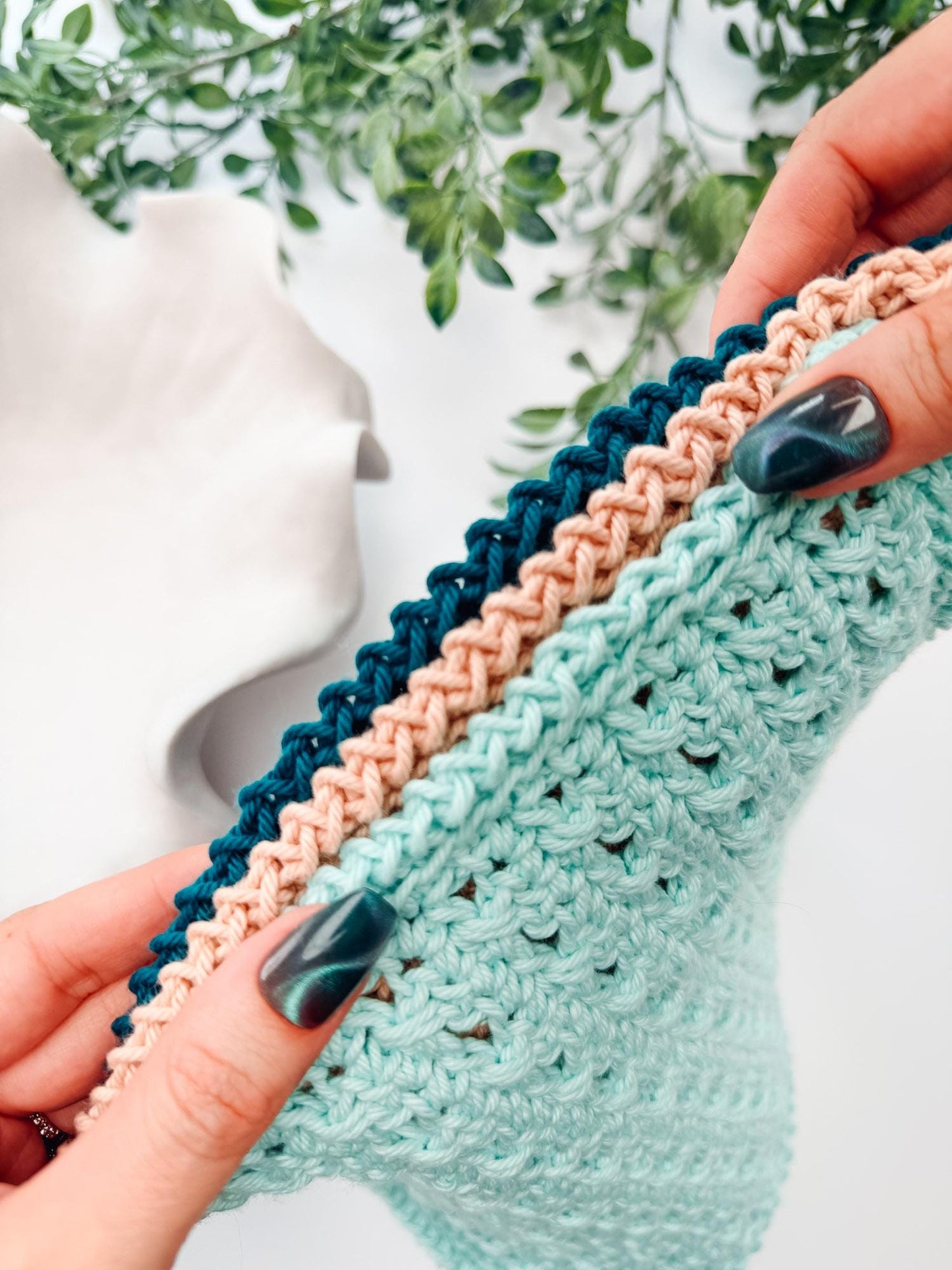 CROCHET PATTERN + VIDEO Reed Crossover Stitch Washcloth | 2 Sizes | Textured Cotton | Instant Pdf Download