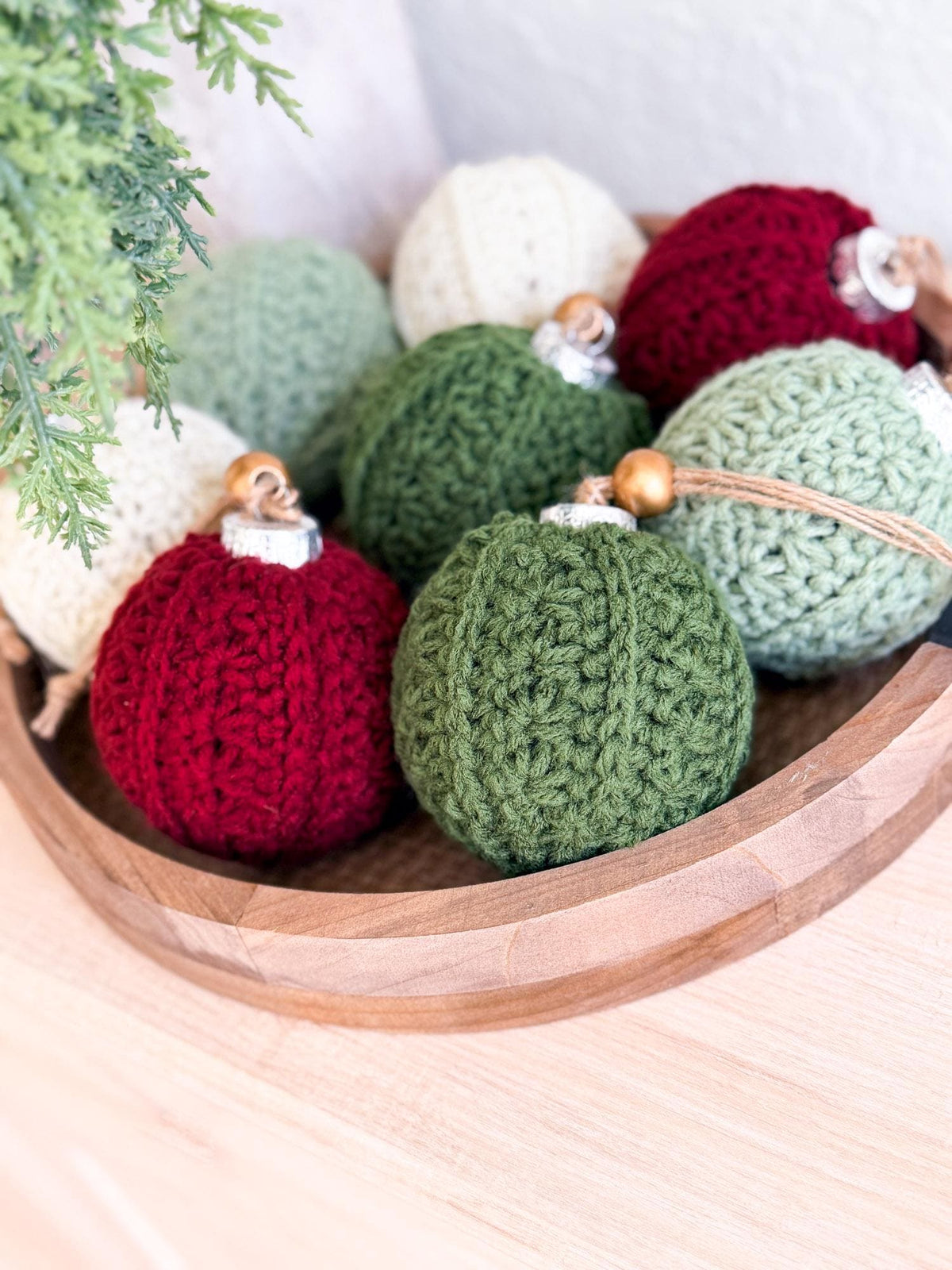 CROCHET PATTERN + VIDEO Petal Loop Stitch Ornament | Christmas Ball Cover | 4 Sizes | Textured Holiday Decor | Instant Pdf Download