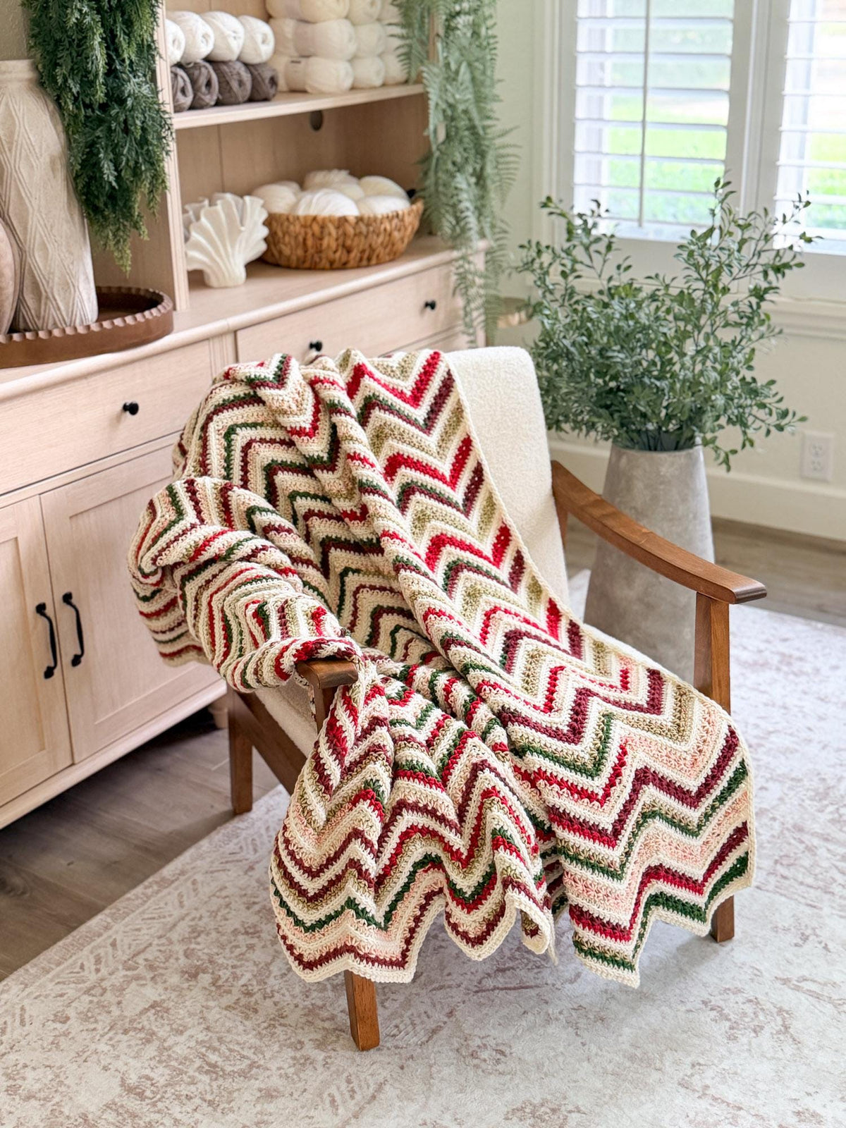 CROCHET PATTERN + VIDEO Petal Loop Chevron Blanket | Textured Chevron Stripe | 15 Sizes Lovey to King | Cozy Throw | Instant Pdf Download