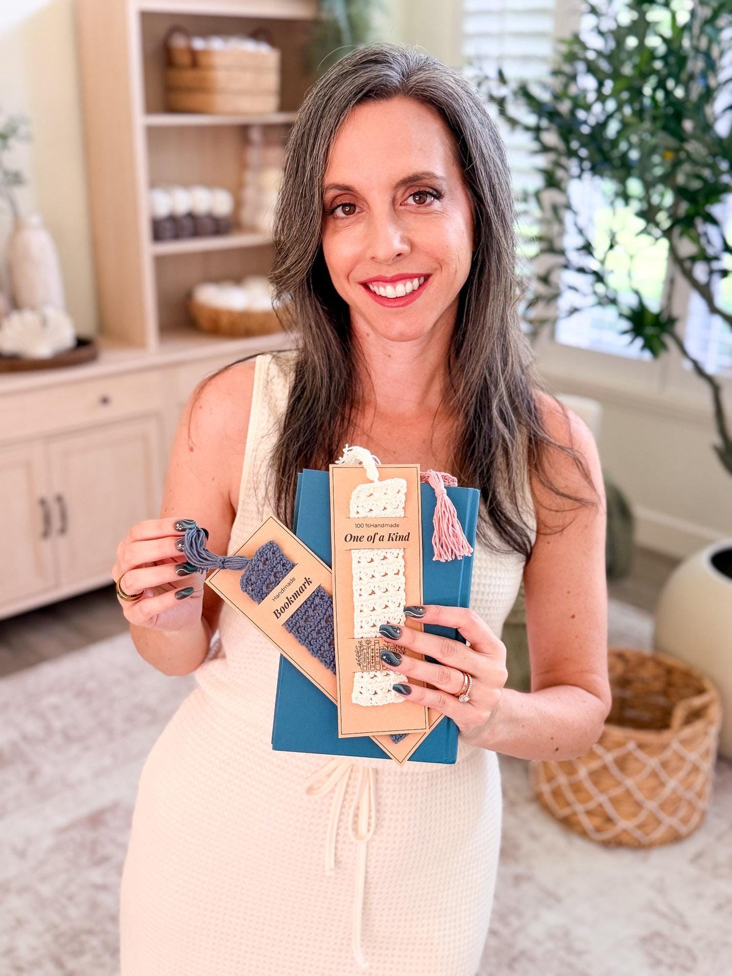 CROCHET PATTERN + VIDEO Reed Crochet Bookmark | Reed Crossover Stitch | Easy Lace Texture | Gift for Readers | Instant Pdf Download