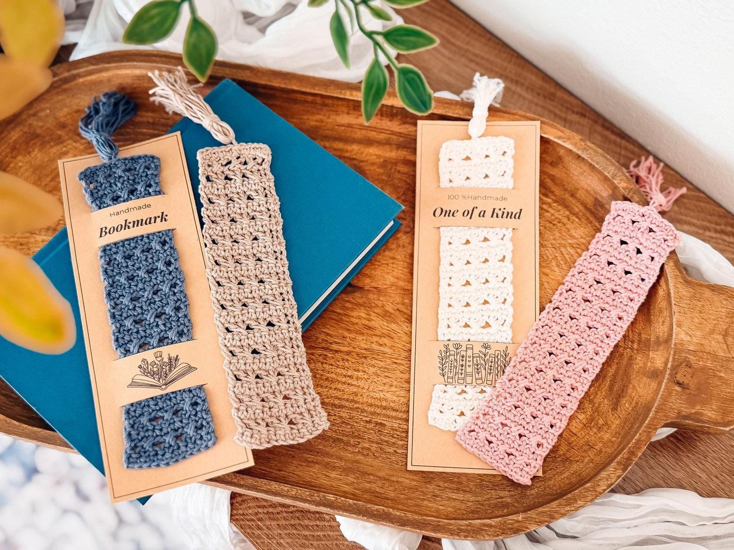 CROCHET PATTERN + VIDEO Reed Crochet Bookmark | Reed Crossover Stitch | Easy Lace Texture | Gift for Readers | Instant Pdf Download