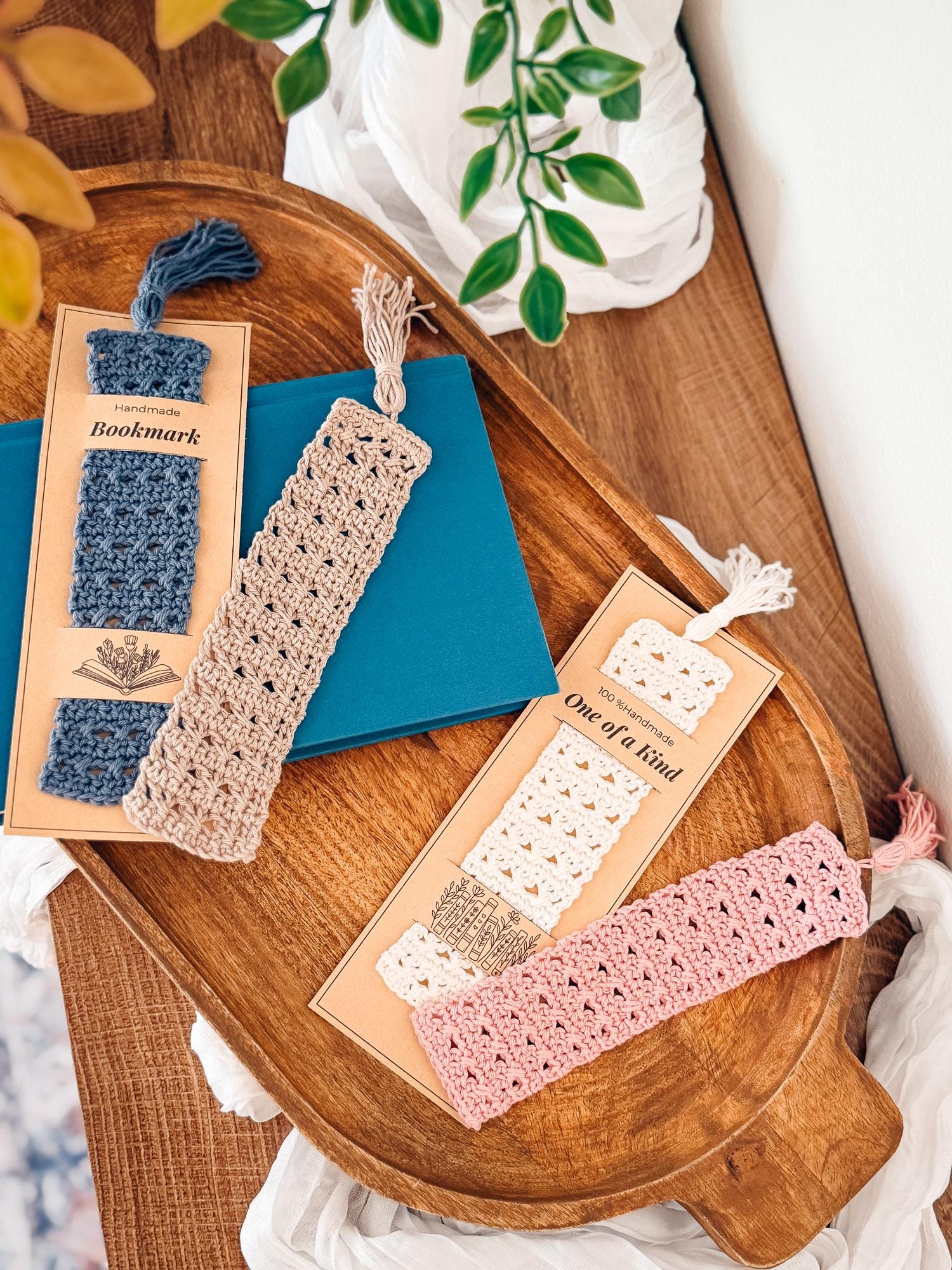 CROCHET PATTERN + VIDEO Reed Crochet Bookmark | Reed Crossover Stitch | Easy Lace Texture | Gift for Readers | Instant Pdf Download