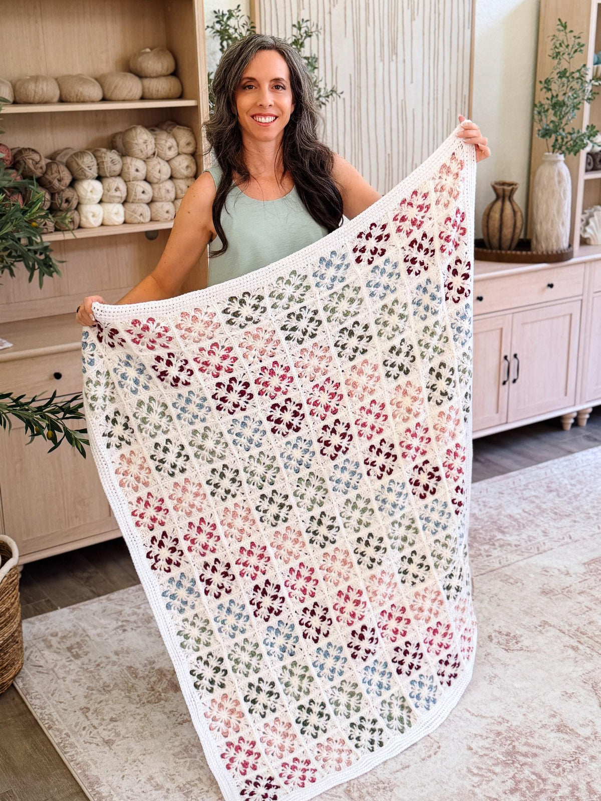 CROCHET PATTERN + VIDEO Blossom Granny Square Blanket | Flower Granny Square Afghan | 9 Sizes Lovey to Twin | Instant Pdf Download
