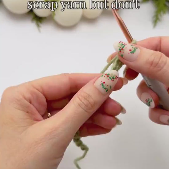 CROCHET PATTERN + VIDEO Petal Loop Stitch Ornament | Christmas Ball Cover | 4 Sizes | Textured Holiday Decor | Instant Pdf Download