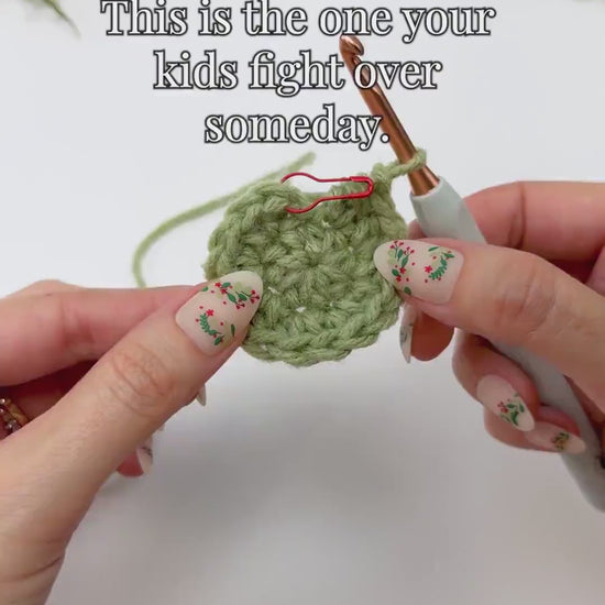 Christmas Crochet Pattern Collection | Petal Loop Stitch Holiday Decor Set | Stocking Ornament Blanket Washcloth | Printables | PDF Download