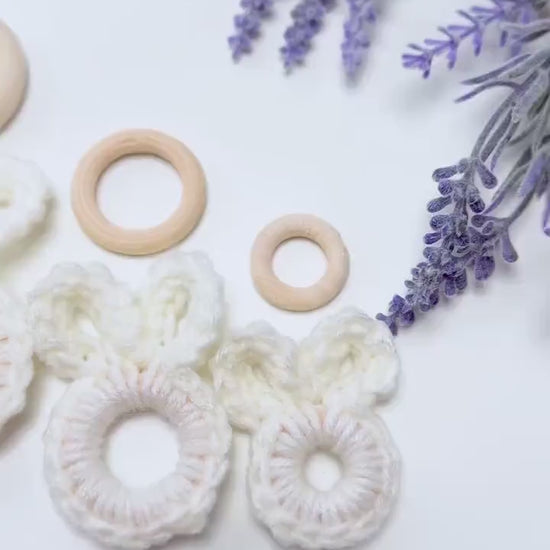 CROCHET PATTERN + VIDEO Bunny Crochet Garland Pattern | Easter Bunny Napkin Rings | Carrot Crochet Garland | Spring Decor | Easter Garland